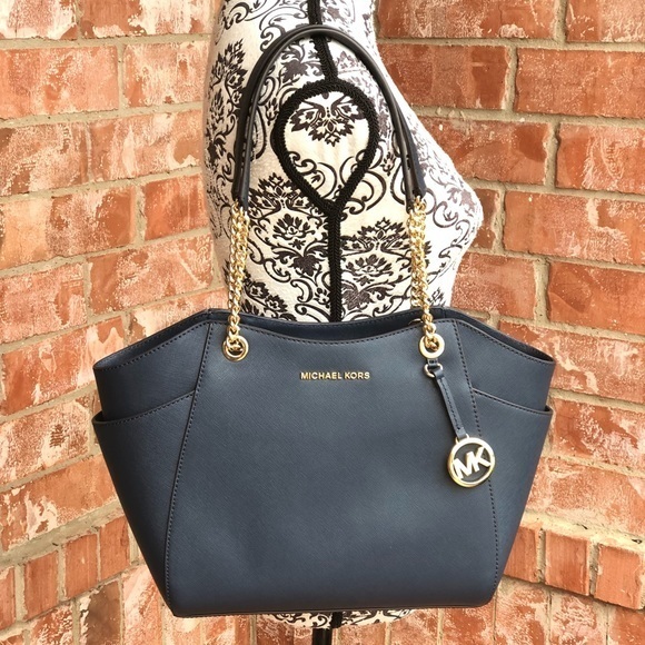 Michael Kors Jet Set Chain Shoulder Bag Navy Color